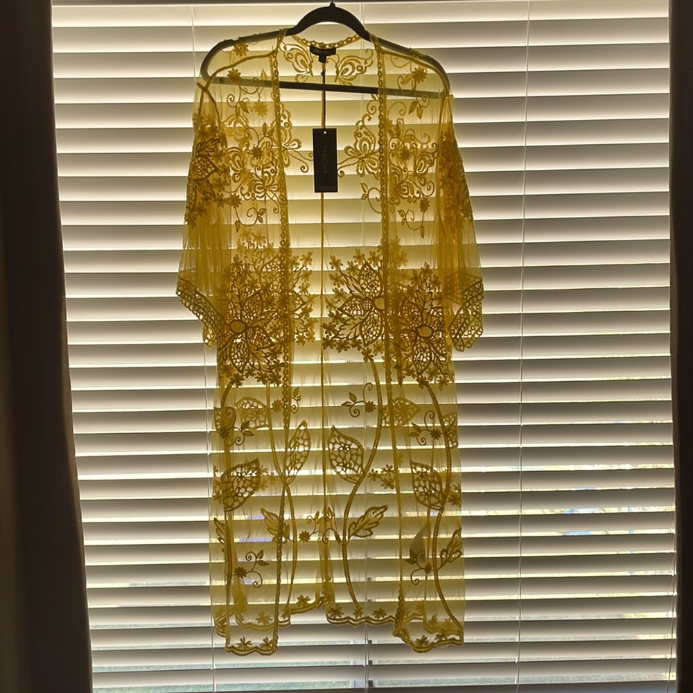 Delicate embroidered long duster